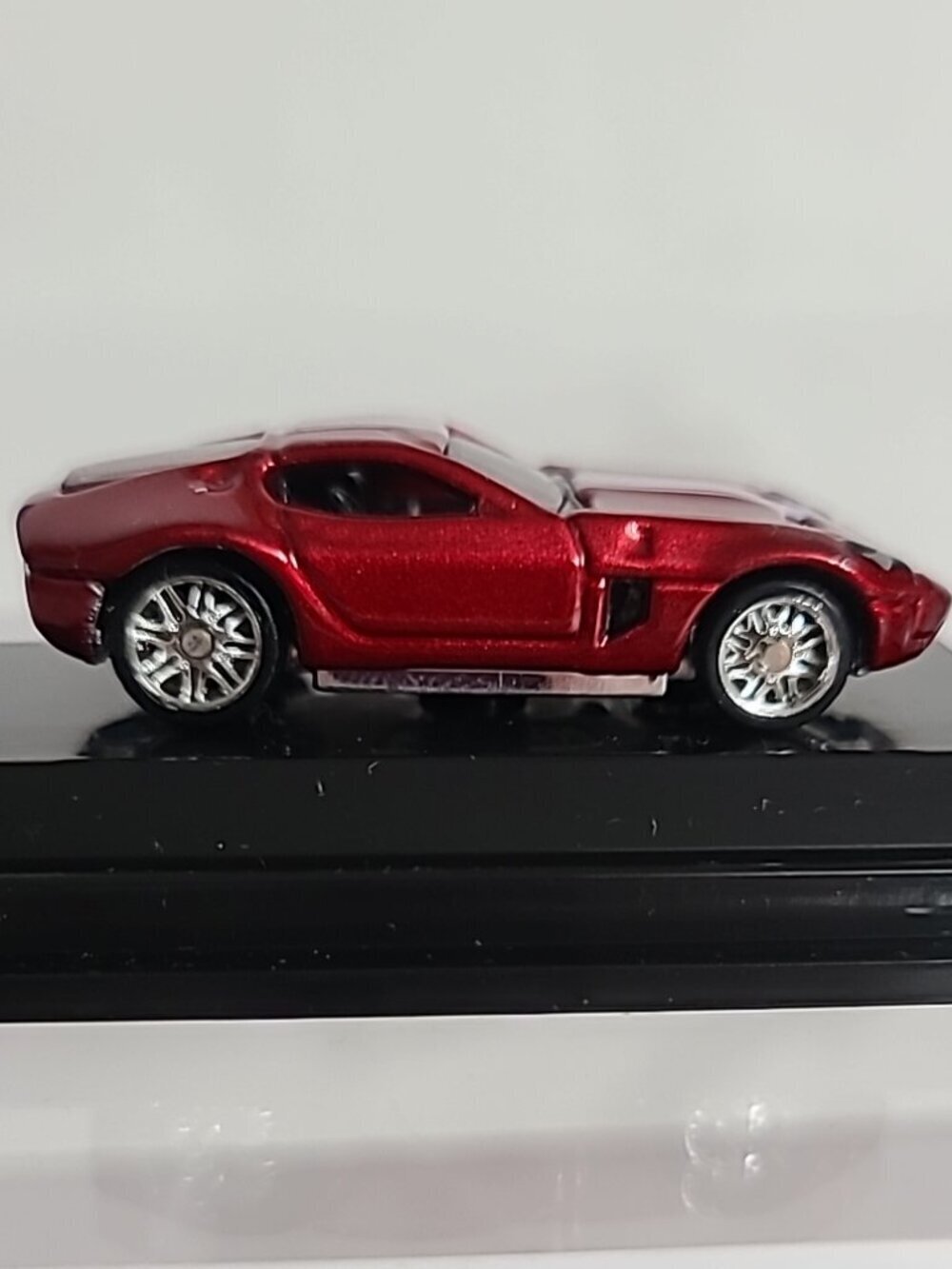 Ford Shelby GR-1 Concept 1:87 Red with Display Case Hot Wheels - Picture 13 of 16